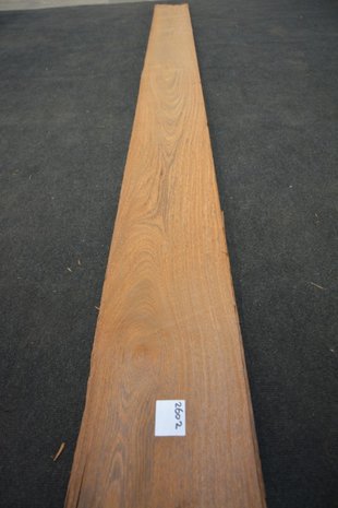 Bruinhart fineer 325 x 23-25 cm | 0.6mm | 0,780m²