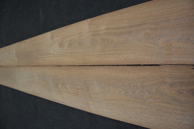 Bruinhart fineer 325 x 23-25 cm | 0.6mm | 0,780m²