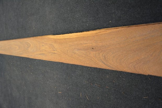 Bruinhart fineer 325 x 15 cm | 0.6mm | 0,488m²
