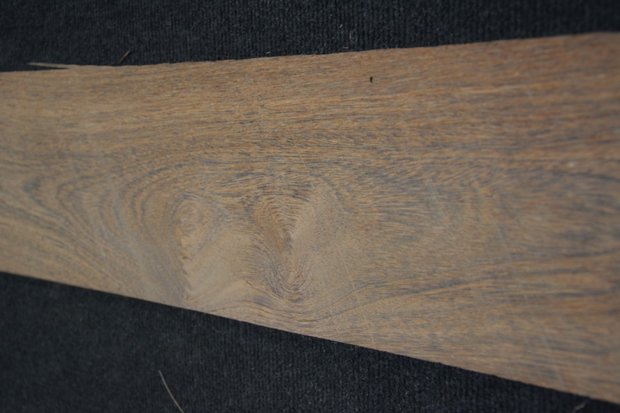 Bruinhart fineer 325 x 15 cm | 0.6mm | 0,488m²
