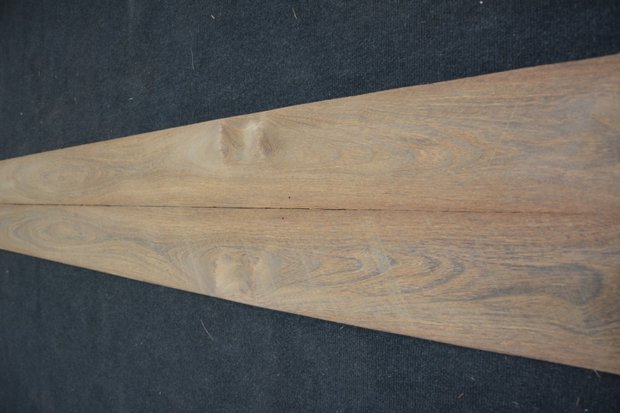 Bruinhart fineer 325 x 15 cm | 0.6mm | 0,488m²