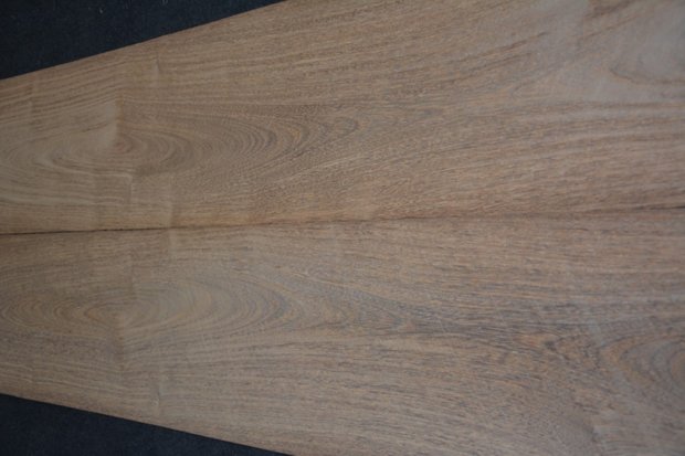 Bruinhart fineer 325 x 27 cm | 0.6mm | 0,878m²