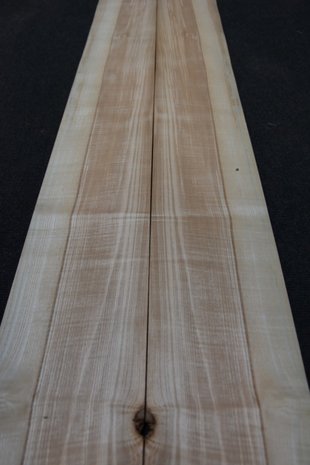 Olijfessen fineer 270 x 16 cm | 0.6mm | 0,432m²