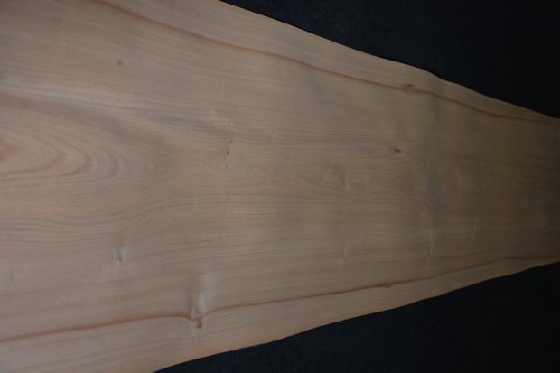 Iepen fineer 300 x 47 cm | 0.6mm | 1,410m2