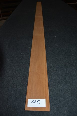 Teak fineer 243 x 10-11 cm | 0.6 mm | 0,255m²
