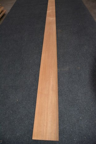 Teak fineer 243 x 10-11 cm | 0.6 mm | 0,255m²