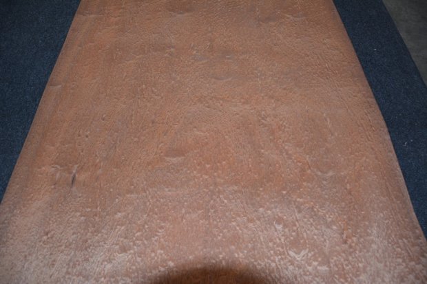 Mahonie Pommele fineer 254 x 66 cm | 0.6mm | 1,676m2