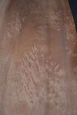 Mahonie Khaya Ivorensis fineer 254 x 52 cm | 0.6mm | 1,321m²