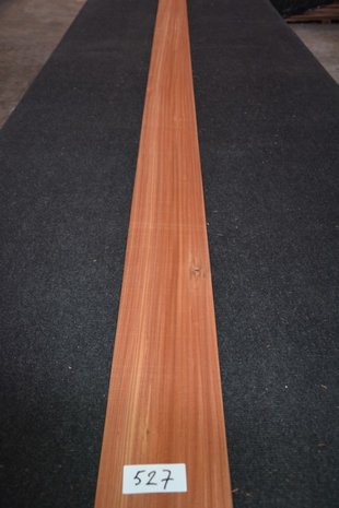 Rozenhout fineer 307 x 11-14 cm | 0.6 mm |0,382 m2 | kwartiers
