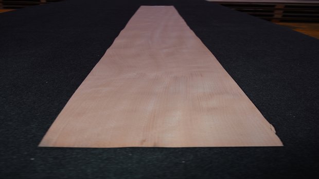 Beuken fineer 223 x 18-20 cm | 0.6mm | 0,424m² 