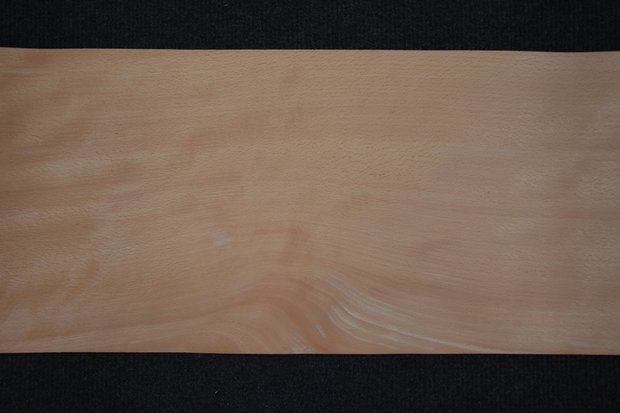 Beuken fineer  224 x 21-25 cm| 0.6mm | 0,515m² 
