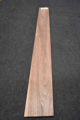 Amerikaans noten fineer 115 x 10-11 cm | 0.6mm | 0,121m²