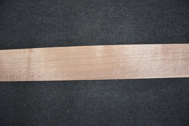 Amerikaans noten fineer 190 x 10-12 cm | 0.6mm | 0,209m²