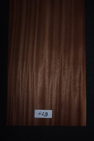 Sipo mahonie fineer 218 x 34 cm | 0.6mm | 0,741m²