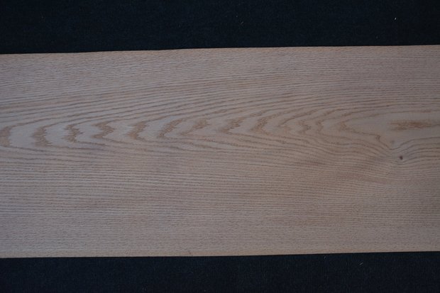 Amerikaans eiken fineer 255 x 40-46 cm | 0.6mm | 1,097m²
