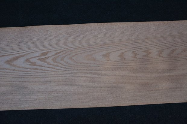 Amerikaans eiken fineer 255 x 40-46 cm | 0.6mm | 1,097m²