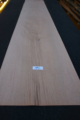 Amerikaans eiken fineer 255 x 42-55 cm | 0.6mm | 1,237m²