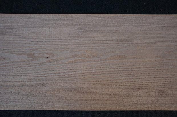 Amerikaans eiken fineer 262 x 38-43 cm | 0.6mm | 1,061m²