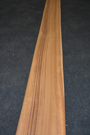 Teak fineer 410 x 18 cm | 0.6 mm | 0,737m²