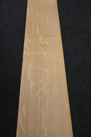 Europees eiken fineer 232 x 12-13 cm | 0.6mm | Kwartiers | 0,290m²