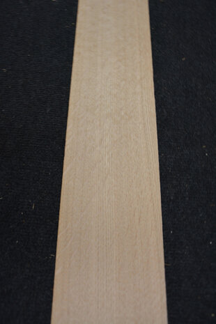 Europees eiken fineer 215 x 12-13 cm | 0.6mm | Kwartiers | 0,269m²