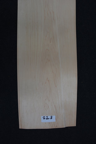 Esdoorn fineer 245 x 15-17cm | 0.6mm | 0,392m²  