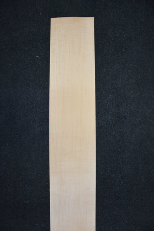 Esdoorn fineer 225 x 15-19cm | 0.6mm | 0,382m² 