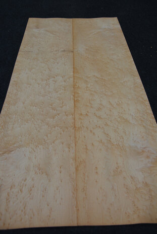 Esdoorn fineer 93 x 21-22 cm | 0.6mm | 0,200 m2 | Birdseye Maple VogelaugenAhorn