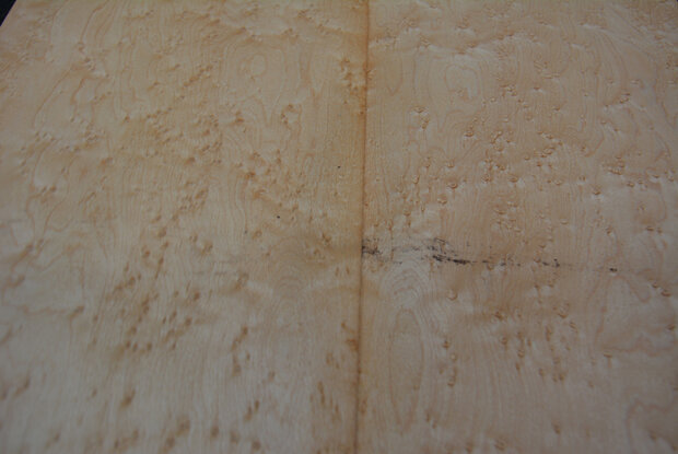 Esdoorn fineer 93 x 21-22 cm | 0.6mm | 0,200 m2 | Birdseye Maple VogelaugenAhorn