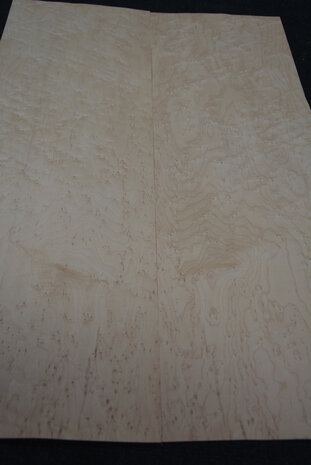 Esdoorn fineer 76 x 25cm | 0,188 m2 | 0.6 mm | Birdseye Maple Vogelaugen Ahorn