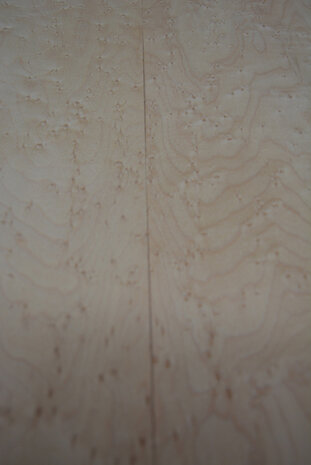Esdoorn fineer 76 x 25cm | 0,188 m2 | 0.6 mm | Birdseye Maple Vogelaugen Ahorn