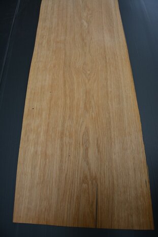 Europees eiken fineer 200 x 33-31 cm | 0.6mm | 0,64m²