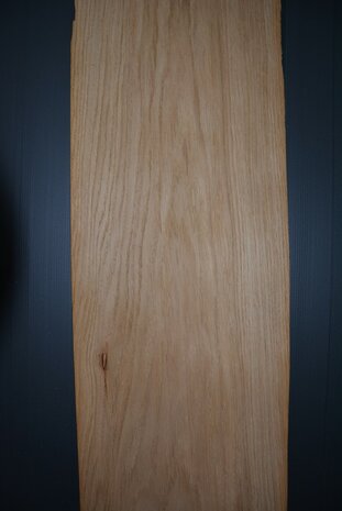 Europees eiken fineer 170 x 25/29 cm| 0.6mm | 0,459m²