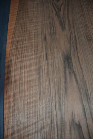 Frans Noten Moiree fineer 275 x 58 cm  | 1,595 m2 | 0.8mm | XXL Excellent  