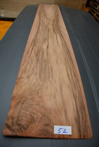 Frans noten fineer 260 x 36 cm | 0.6mm | 0,936m2